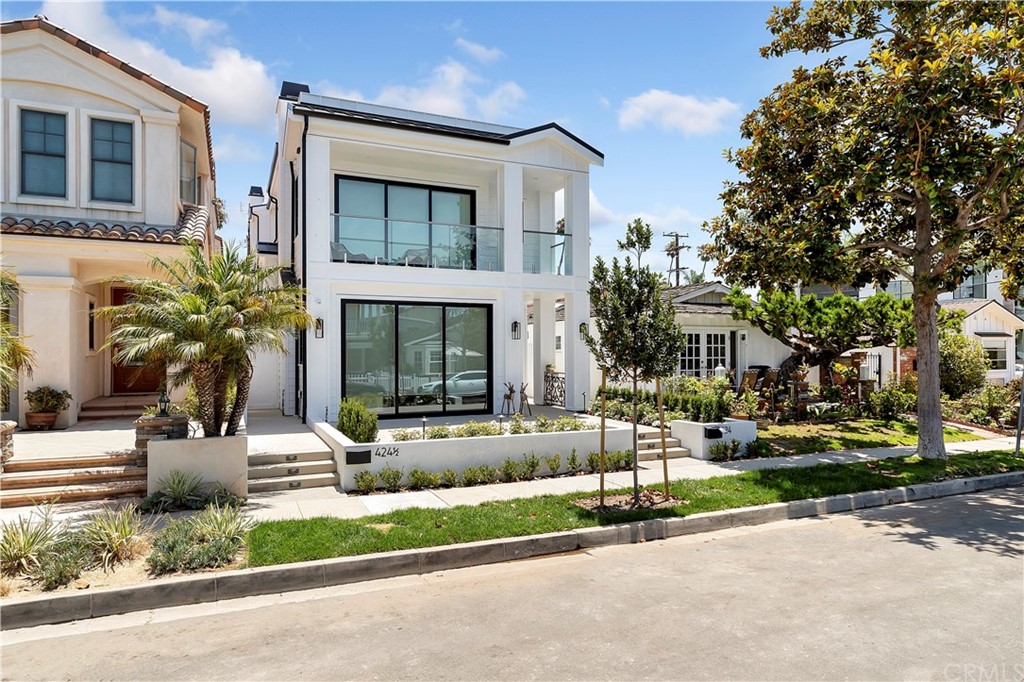 424 Fernleaf Ave, Corona del Mar, CA 92625 MLS NP22193523 Coldwell Banker