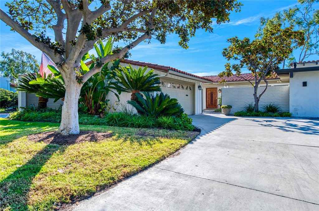 657 Vista Bonita, Newport Beach, CA 92660 MLS NP22244282 Coldwell