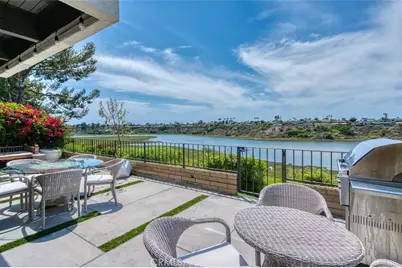 2139 Vista Entrada, Newport Beach, CA 92660 - Photo 1