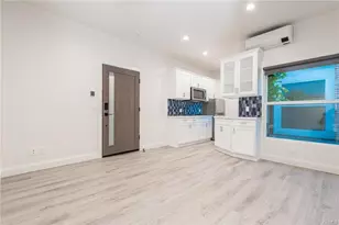 305 1/2 Main St, Newport Beach, CA 92661 - Photo 1