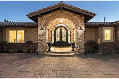 1542 La Loma, North Tustin, CA 92705 - Photo 1