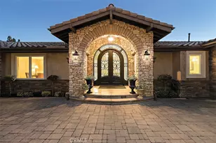1542 La Loma, North Tustin, CA 92705 - Photo 1