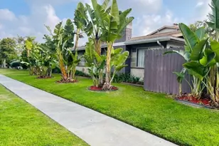 17092 Emerald, Huntington Beach, CA 92647 - Photo 1