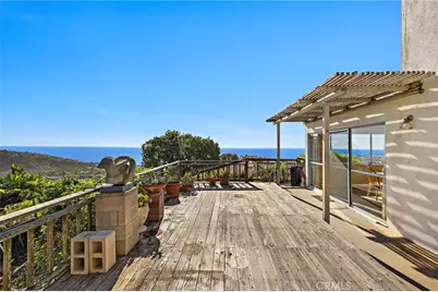 2555 Temple Hills Drive, Laguna Beach, CA 92651 - Photo 1