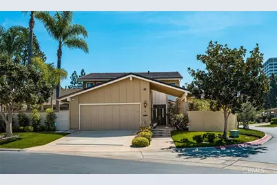 5 Rue Fontainbleau, Newport Beach, CA 92660 - Photo 1
