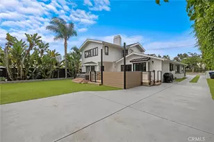 252 E 19th St, Costa Mesa, CA 92627 - Photo 1