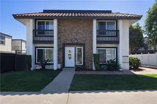 679 W 18th St, Costa Mesa, CA 92627 - Photo 1
