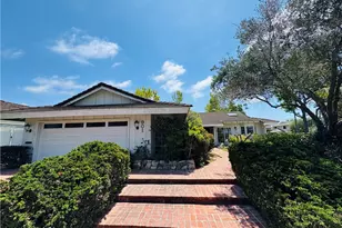 901 Cercis Pl, Newport Beach, CA 92660 - Photo 1