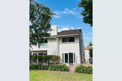 446 Vista Roma, Newport Beach, CA 92660 - Photo 1