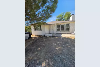 219 N Yale, Hemet, CA 92544 - Photo 1