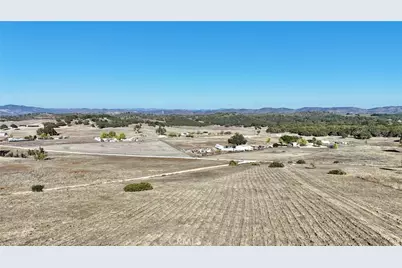 75200 Interlake Road, Bradley, CA 93426 - Photo 1
