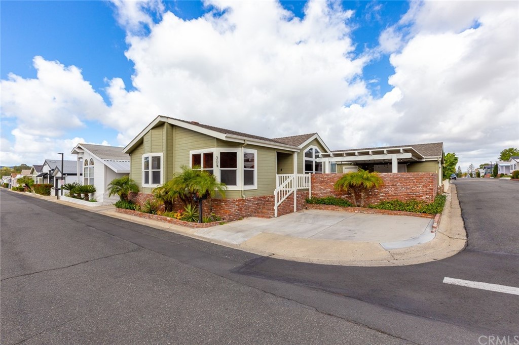 23301 Ridge Rte Dr 30, Laguna Hills, CA 92653 MLS OC22036617