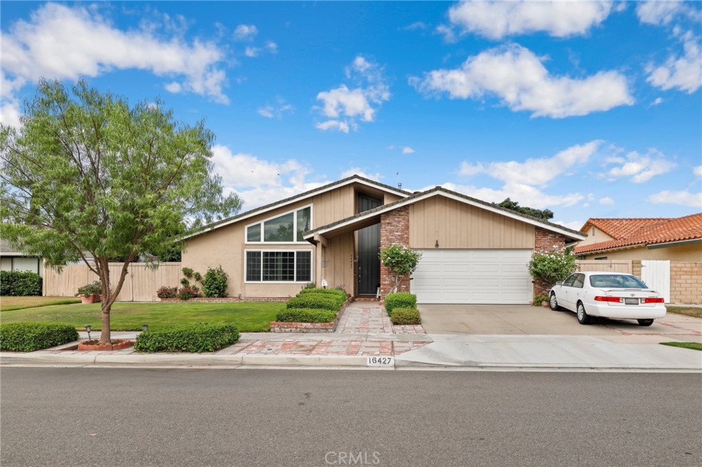16427 Mt Ararat Cir, Fountain Valley, CA 92708 MLS OC22194633