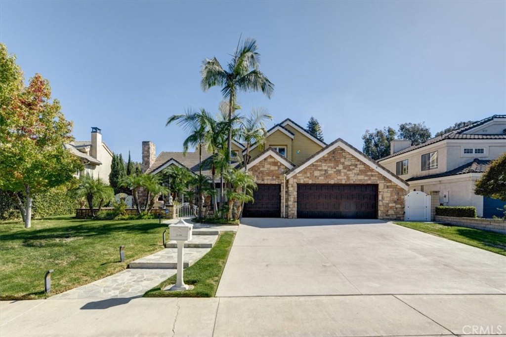 27783 Hidden Trail Rd, Laguna Hills, CA 92653 MLS OC22235123