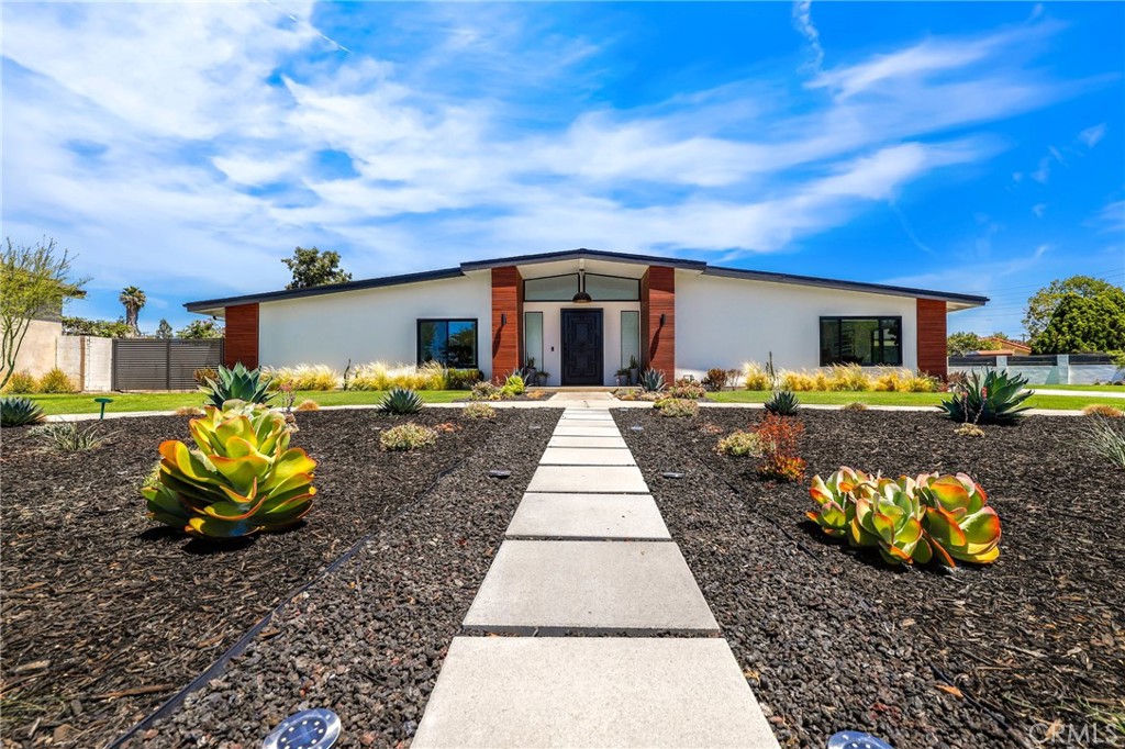 10132 Phelan Dr, Villa Park, CA 92861 MLS OC23016844 Coldwell Banker