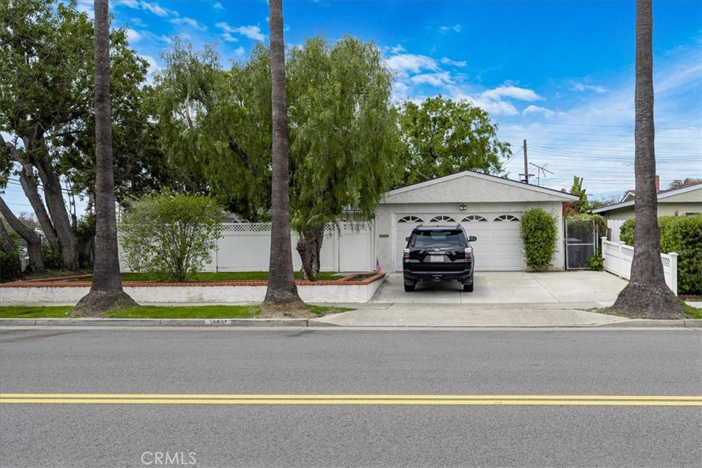 16951 Ross Ln, Huntington Beach, CA 92647 MLS OC23066051 Coldwell