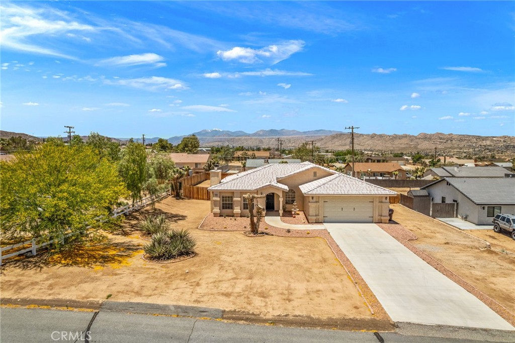 7428 Del Monte Ave, Yucca Valley, CA 92284 MLS OC23096047 Coldwell