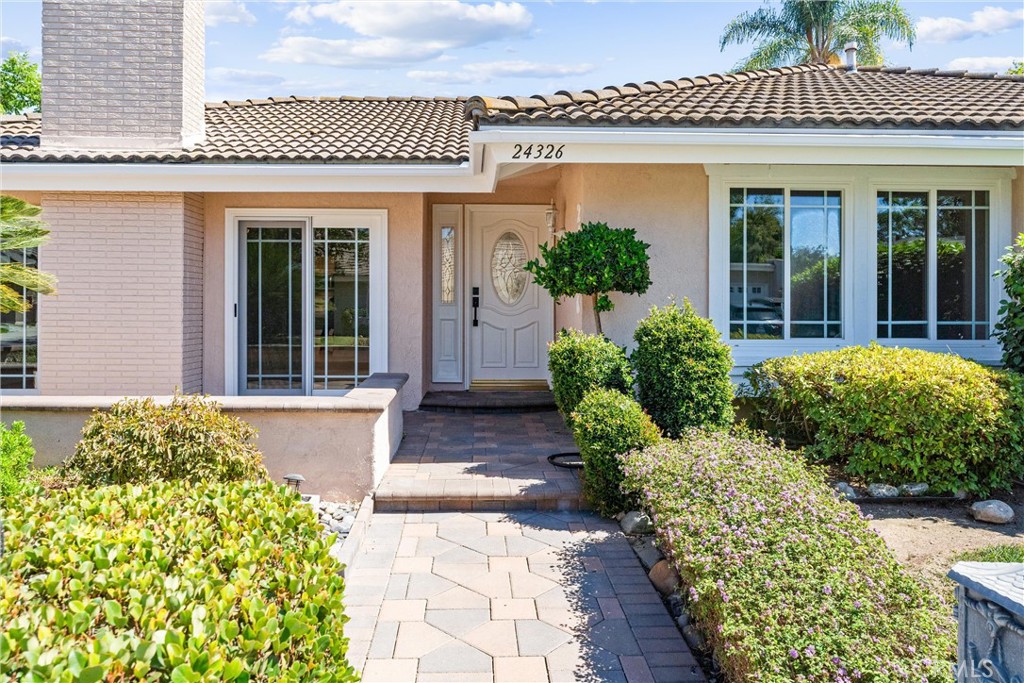 24326 Twin Lakes Ln, Lake Forest, CA 92630 - MLS OC24173636 - Coldwell ...