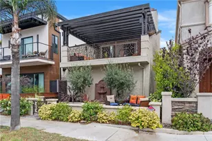 154 12th St, Seal Beach, CA 90740 - Photo 1