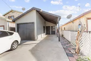 2272 E 105th St, Los Angeles, CA 90002 - Photo 1