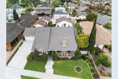 945 10th Street, Huntington Beach, CA 92648 - Photo 1