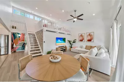 631 S Prospect Ave #204, Redondo Beach, CA 90277 - Photo 1