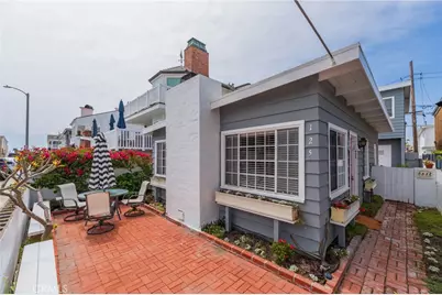 125 43rd Street, Newport Beach, CA 92663 - Photo 1