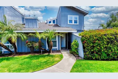 345 University Drive #L5, Costa Mesa, CA 92627 - Photo 1