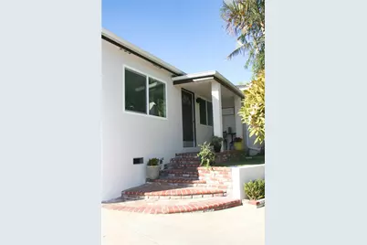 423 Westminster Avenue, Newport Beach, CA 92663 - Photo 1