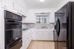 16811 Newland St, Huntington Beach, CA 92647 - Photo 1