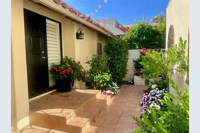 2211 Vista Hogar, Newport Beach, CA 92660 - Photo 1