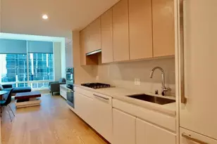 877 Francisco St, Los Angeles, CA 90017 - Photo 1