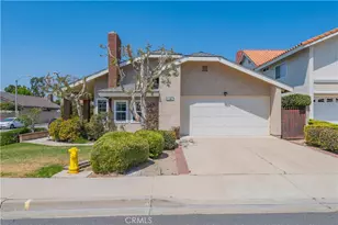 18 Hunter, Irvine, CA 92620 - Photo 1