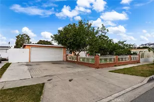 526 Nottingham Ave, Santa Ana, CA 92703 - Photo 1