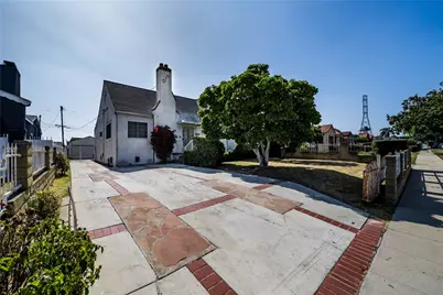 9608 S Harvard Boulevard, Los Angeles, CA 90047 - Photo 1