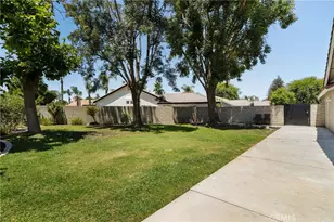 812 Mazatlan Dr, Bakersfield, CA 93314 - Photo 1