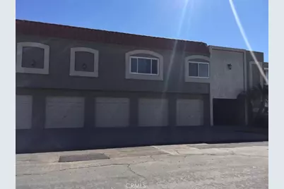 312 10th Street #C, Huntington Beach, CA 92648 - Photo 1