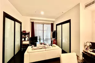 655 S Hope St, Los Angeles, CA 90017 - Photo 1