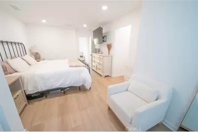 17952 Seaglass Drive, Huntington Beach, CA 92647 - Photo 11