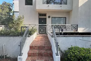 111 S Oak Knoll Ave, Pasadena, CA 91101 - Photo 1