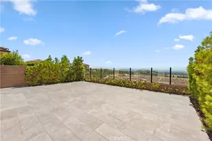 108 Statura, Irvine, CA 92602 - Photo 1