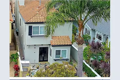 211 8th Street, Huntington Beach, CA 92648 - Photo 1