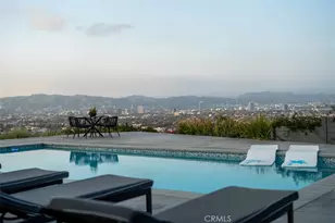 4139 S Cloverdale Ave, Los Angeles, CA 90008 - Photo 1