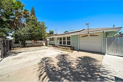 301 N Bewley Street, Santa Ana, CA 92703 - Photo 1