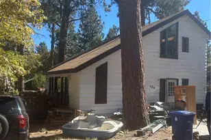 479 Holmes, Sugarloaf, CA 92386 - Photo 1