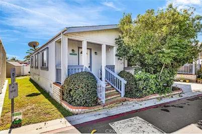 80 Huntington #424, Huntington Beach, CA 92648 - Photo 1