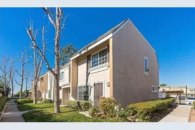 9 Albany, Irvine, CA 92604 - Photo 1