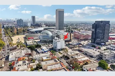 637 S Fairfax Avenue #404, Los Angeles, CA 90036 - Photo 1