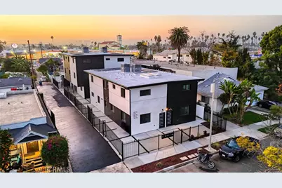 2013 S 8th Avenue, Los Angeles, CA 90018 - Photo 1