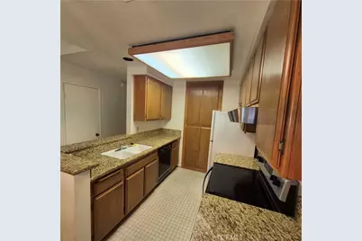 3814 Dunford #M, Inglewood, CA 90305 - Photo 1